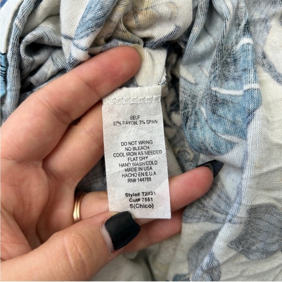 TWENTY SECOND Blue Floral Plant Criss Cross T-shirt Size Small - Picture 6 of 6